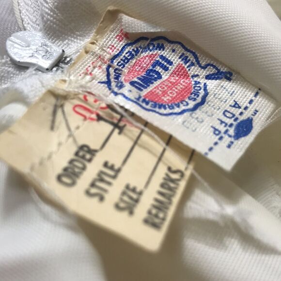 VINTAGE ILGWU WOMEN DRESS SIZE S - Picture 9 of 9